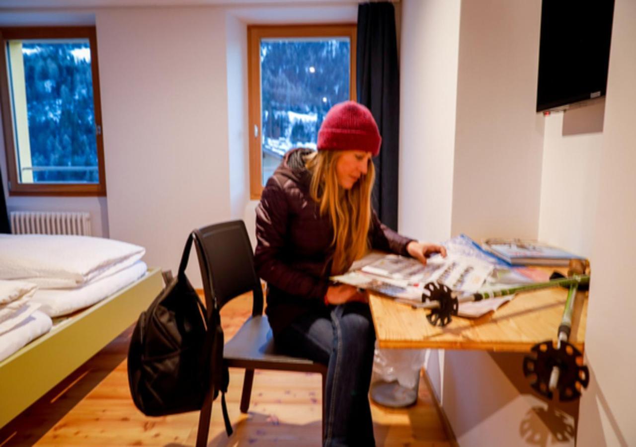 Bed&Bike Tremola San Gottardo Hotel Airolo Exterior photo